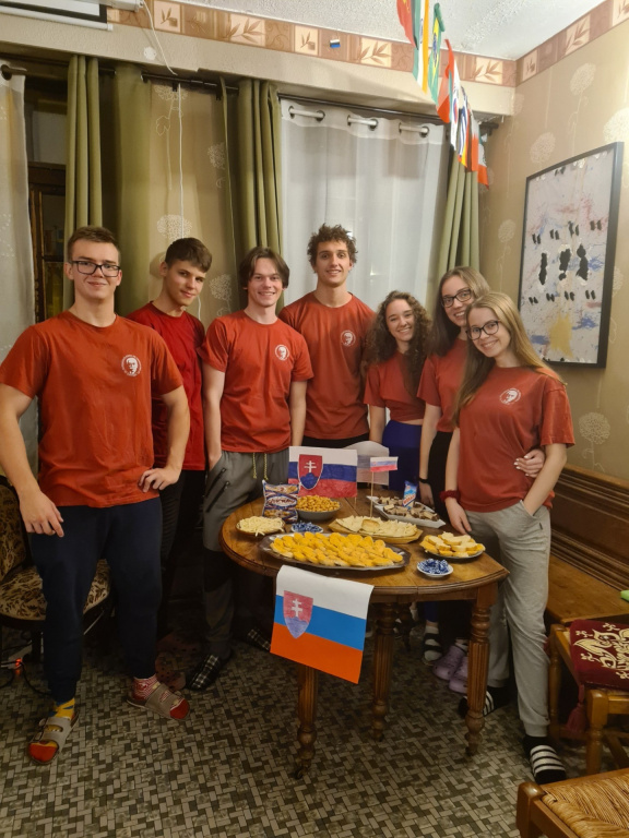 Gymnazisti z piešťan vo francúzsku