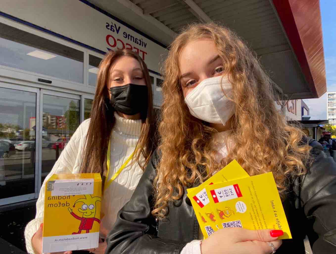 Hodina deťom 2021 - dobrovoľníci z Piešťan