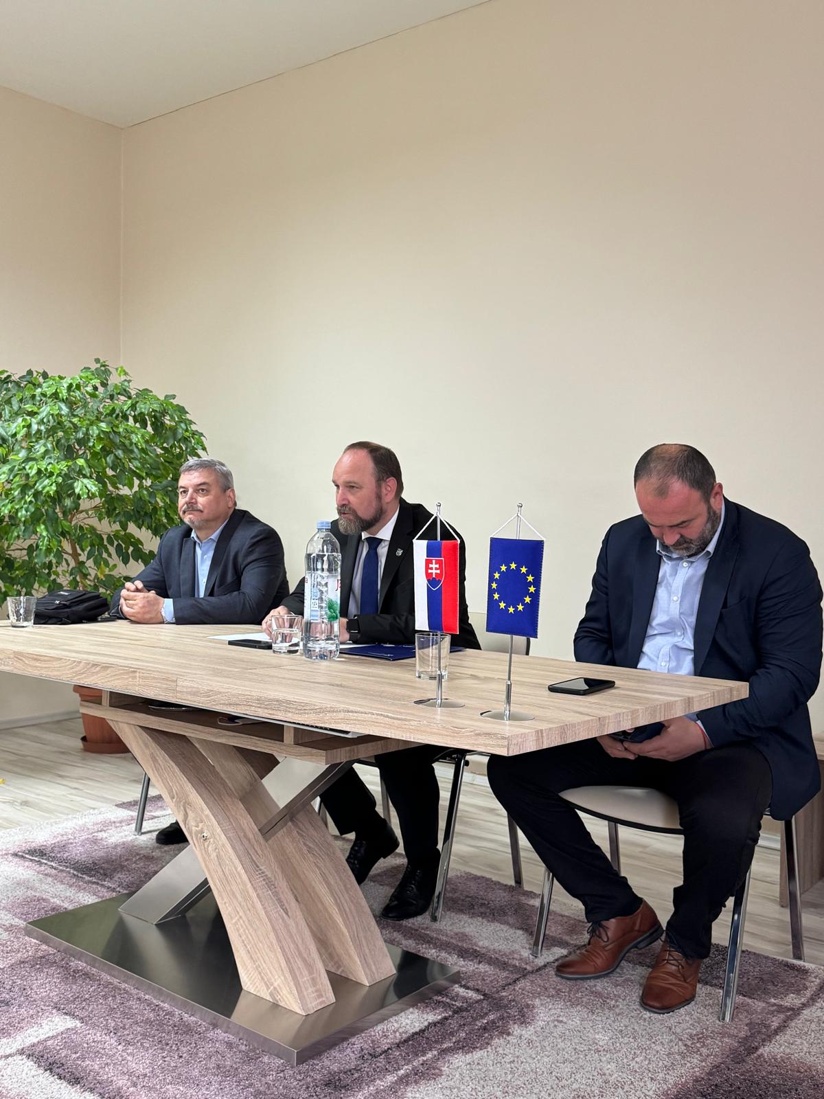 Župan Viskupič navštívil Dolný Štál, obciam postihnutým slintačkou a krívačkou ponúkol adresnú pomoc
